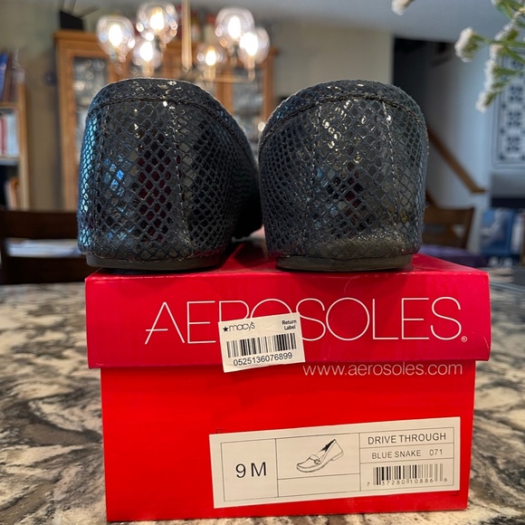 Aerosoles  blue snake flats - Picture 4 of 9